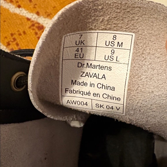 Dr Martens Zavala Airwaves Size 9 US L/8 US M - Picture 9 of 10